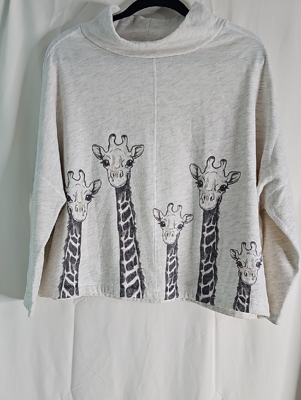 Inoah Long Sleeve Tee with Giraffe Print - Cream